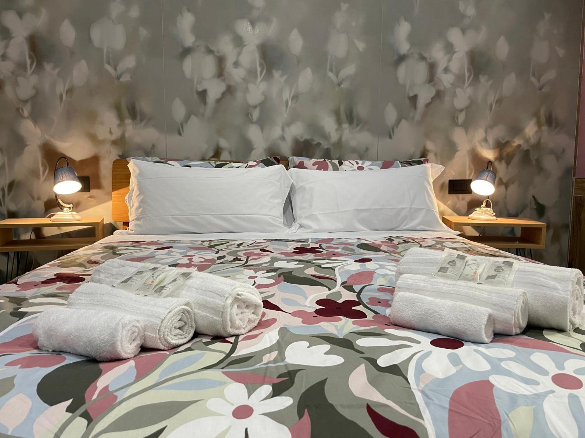 Helle Hus - 200m From Piazza Bologna Metro And 10 Minutes From The Colosseum Pensionat
