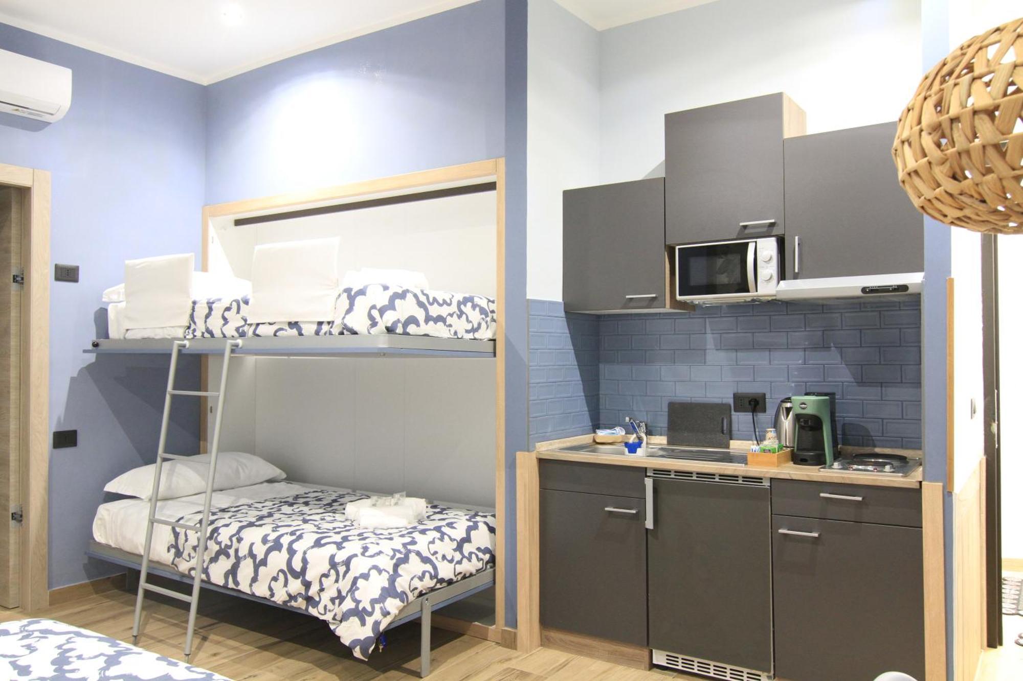 Helle Hus - 200m From Piazza Bologna Metro And 10 Minutes From The Colosseum Rom