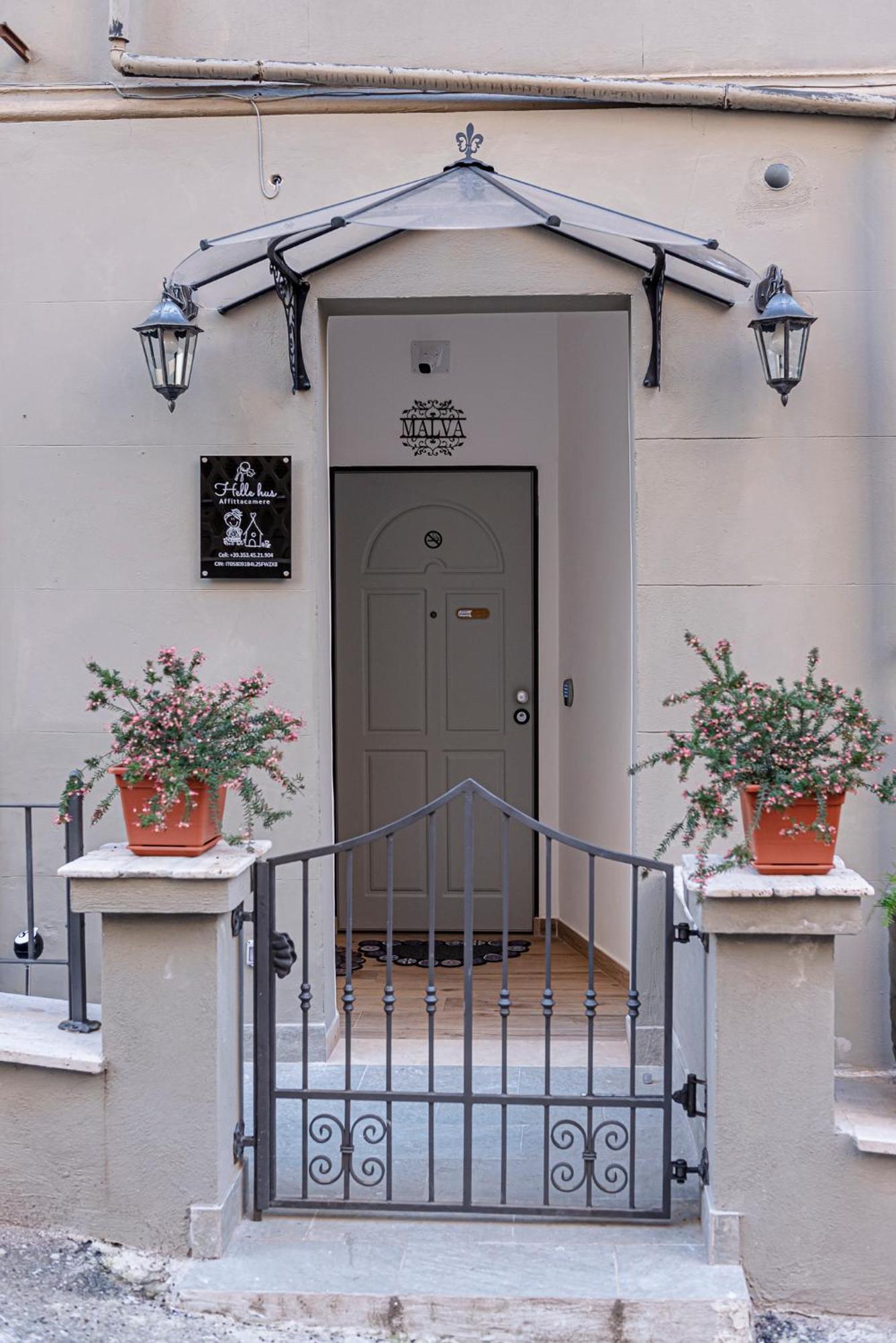 Pensionat Helle Hus - 200m From Piazza Bologna Metro And 10 Minutes From The Colosseum *