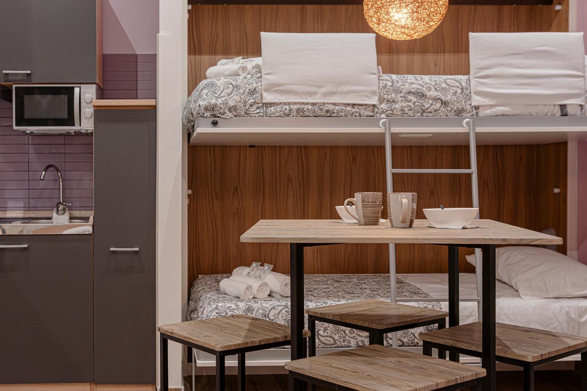 Pensionat Helle Hus - 200m From Piazza Bologna Metro And 10 Minutes From The Colosseum Rom