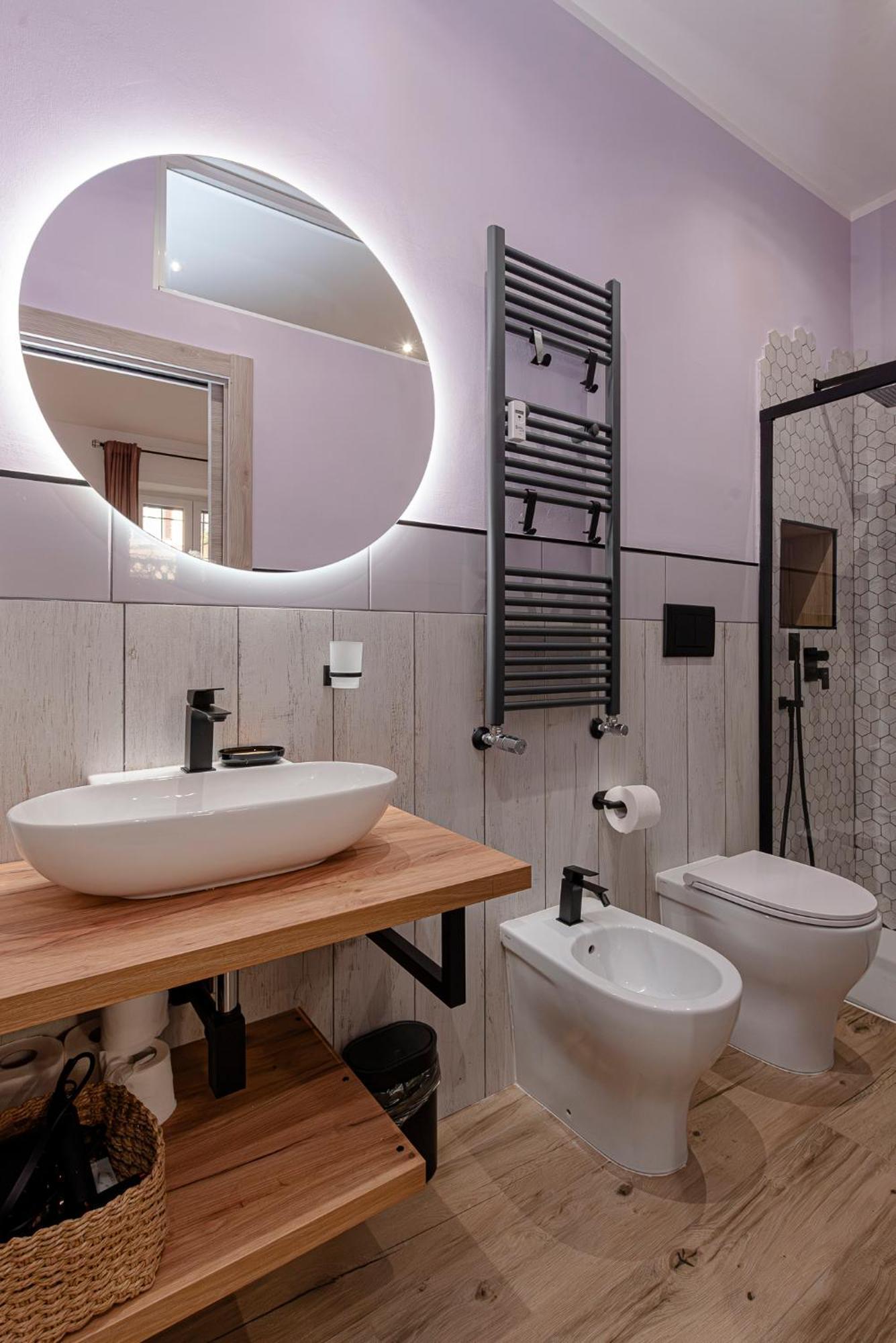 Helle Hus - 200m From Piazza Bologna Metro And 10 Minutes From The Colosseum Rom