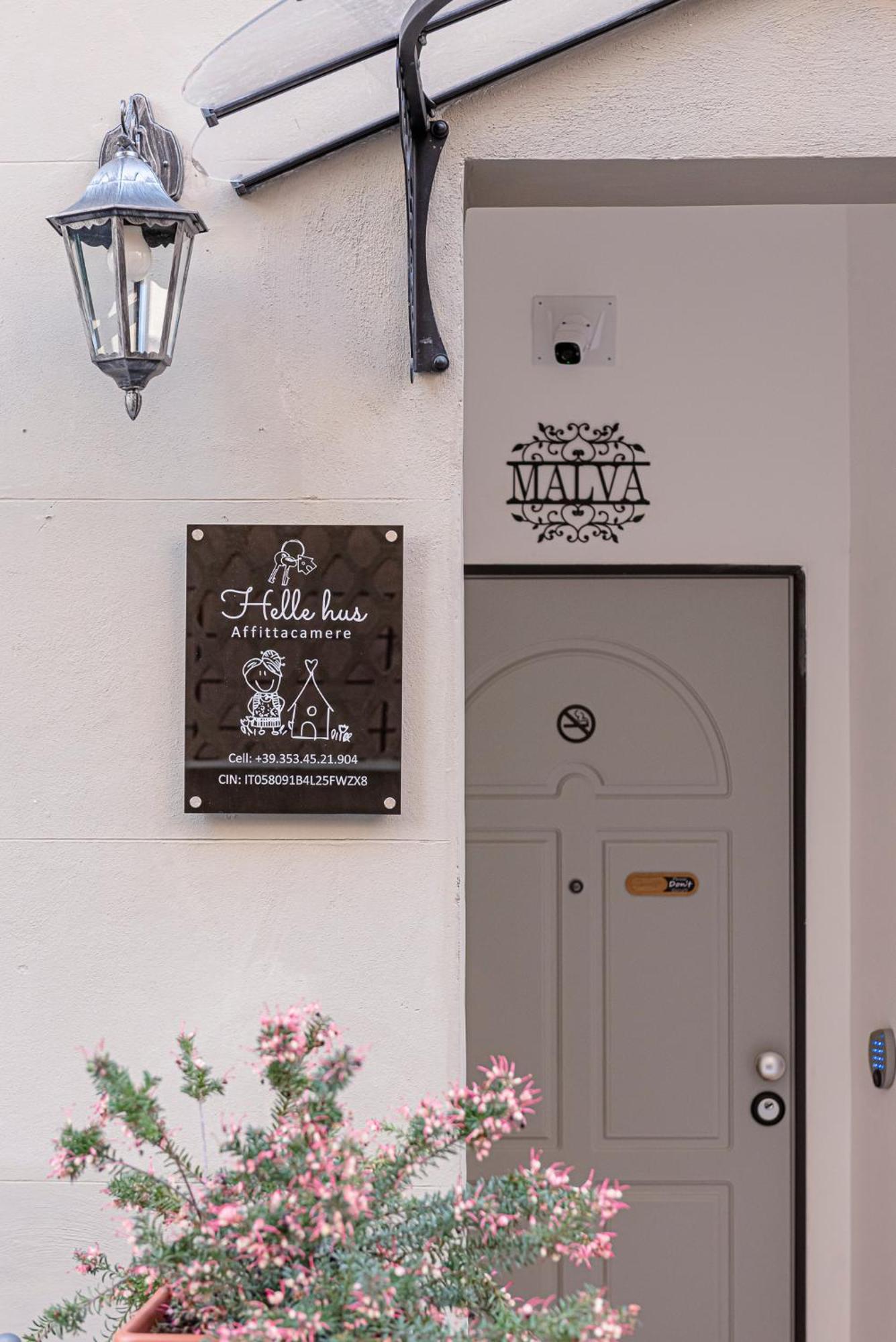 Helle Hus - 200m From Piazza Bologna Metro And 10 Minutes From The Colosseum * Rom